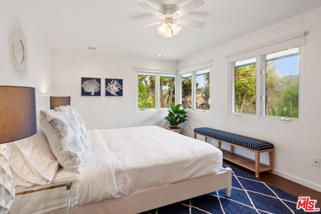 5916 Via Zurita, La Jolla CA: https://media.crmls.org/mediaz/0830219a-deb7-490c-9b84-ad3aa88e1ddc.jpg