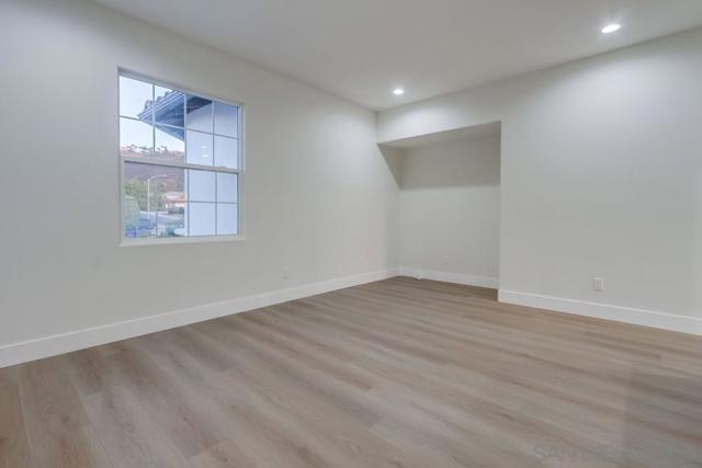 2482 San Clemente Ave, Vista CA: https://media.crmls.org/mediaz/0830ddb7-a70a-457d-80b2-8e82b4b850bc.jpg
