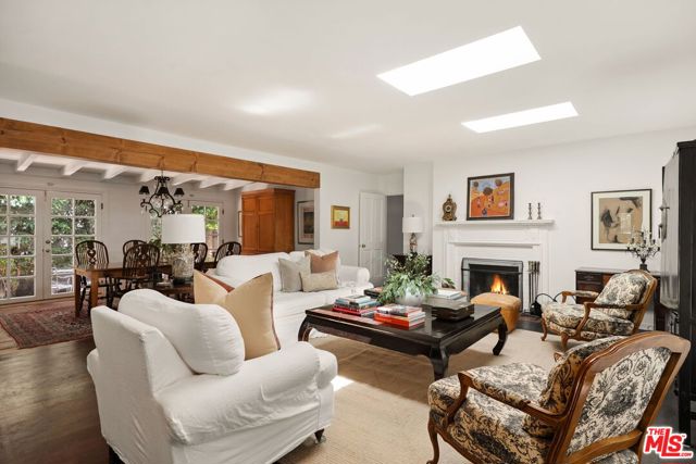 9742 Saturn Street, Los Angeles CA: https://media.crmls.org/mediaz/08319c48-d2e4-4c9c-9bcf-1a2a58e33544.jpg