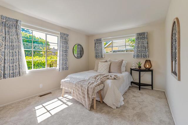 1700 Parkhills Avenue, Los Altos CA: https://media.crmls.org/mediaz/0831a5d6-85ba-4dad-9600-96e0a14fd525.jpg