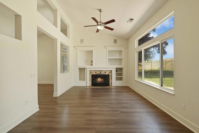 3157 Autumn Chase Circle, Stockton CA: https://media.crmls.org/mediaz/08342559-92f0-48cc-9566-3f1d20454ffa.jpg