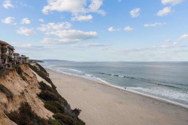 190 Del Mar Shores Ter, Solana Beach, California 92075, 2 Bedrooms Bedrooms, ,2 BathroomsBathrooms,Condominium,For Sale,Del Mar Shores Ter,250035827SD