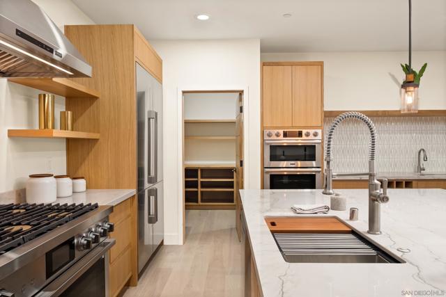 1531 33 Lieta St, San Diego CA: https://media.crmls.org/mediaz/08350481-3178-40ec-b0b3-2d225fffbd92.jpg