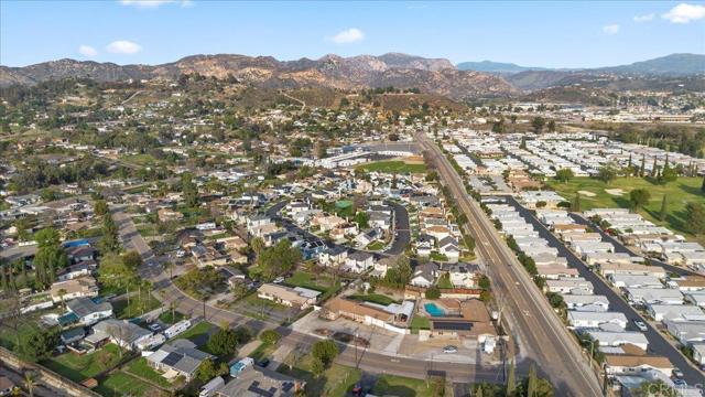 10250 New Bedford Court, Lakeside CA: https://media.crmls.org/mediaz/083530d8-89f4-486e-a308-1af5b7fc4899.jpg