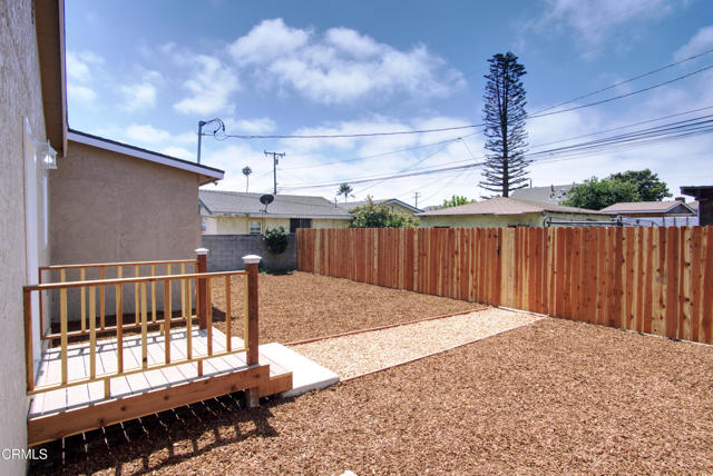 Detail Gallery Image 10 of 10 For 123 S Juanita Ave, Oxnard,  CA 93030 - 3 Beds | 3 Baths