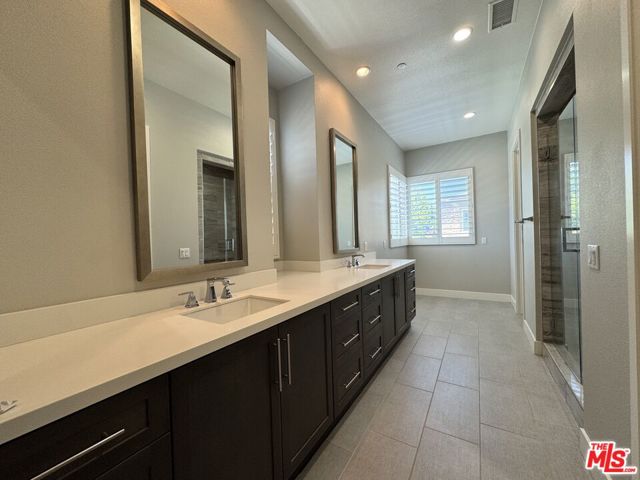 224 Follyhatch, Irvine CA: https://media.crmls.org/mediaz/08356e6b-a17c-43c9-a3ea-15c93e11bcd7.jpg
