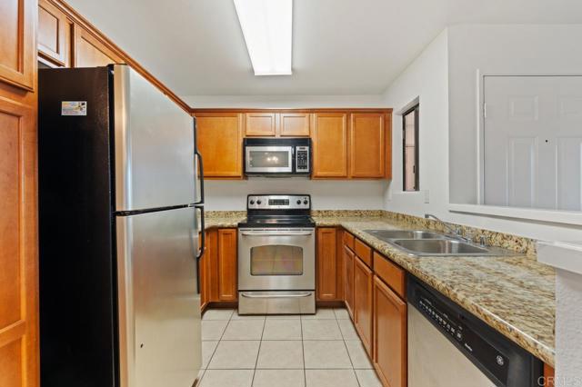 12191 Cuyamaca College Drive, El Cajon CA: https://media.crmls.org/mediaz/0835842c-1cbd-49cb-8312-539c86dd7304.jpg