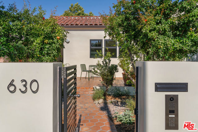 630 N Alta Vista Boulevard, Los Angeles CA: https://media.crmls.org/mediaz/0835a668-2246-4d0f-9d7c-edd59ae516a7.jpg