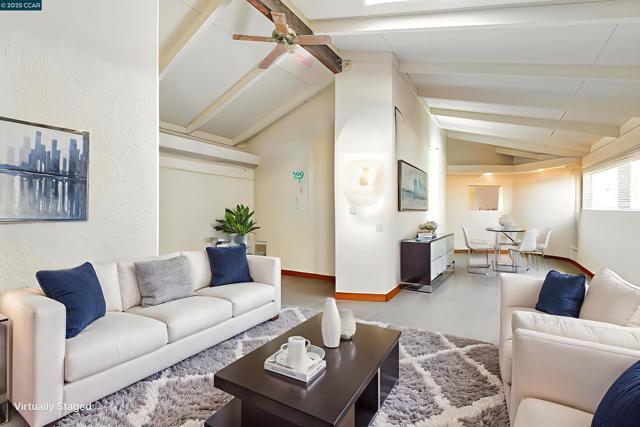 1971 Emerald St, Concord CA: https://media.crmls.org/mediaz/0836c0f7-ce7c-46f1-918f-7030f9fbe1d5.jpg