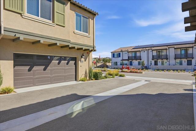 39319 Corvina, Temecula CA: https://media.crmls.org/mediaz/0836e37e-8ef5-41c3-84c6-18f2d4f0aabf.jpg