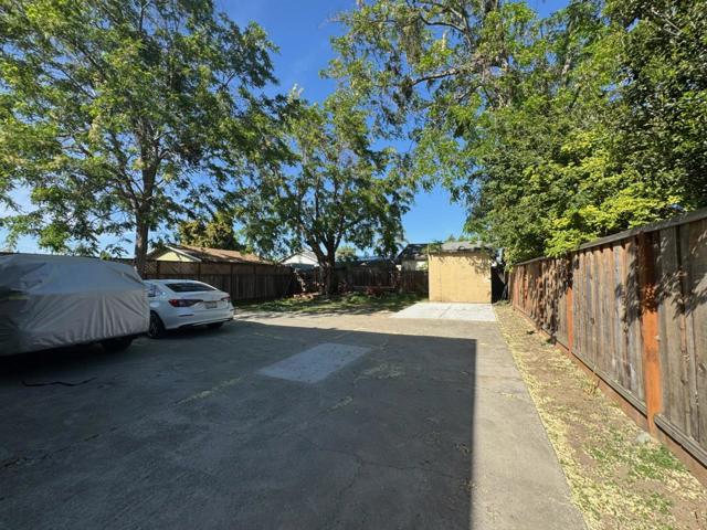 326 N 19th Street, San Jose CA: https://media.crmls.org/mediaz/0837a8dc-713d-4440-8379-ed08f7658067.jpg