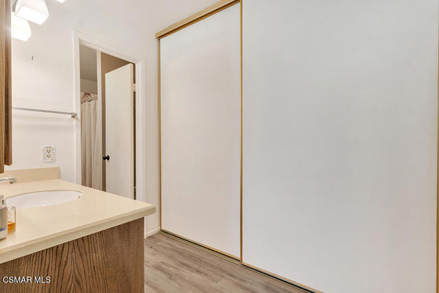 246 W Vineyard Avenue, Oxnard CA: https://media.crmls.org/mediaz/0837fa7f-59ee-40a1-9a4b-5e3c7170abf1.jpg