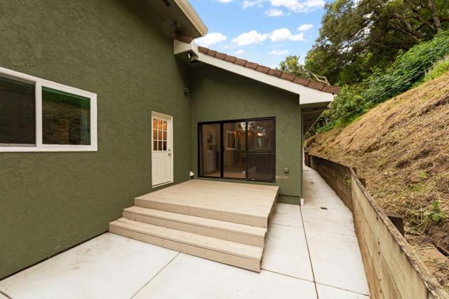 2655 San Juan Canyon Road, San Juan Bautista CA: https://media.crmls.org/mediaz/0838bb85-355d-4e84-a2a2-fe24d96ce16e.jpg
