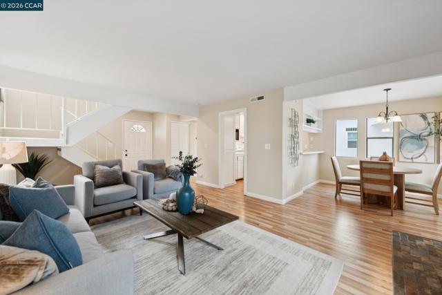 68 Mozden Ln, Pleasant Hill CA: https://media.crmls.org/mediaz/0838dd39-2e76-4539-bdad-ed69f7b202e8.jpg