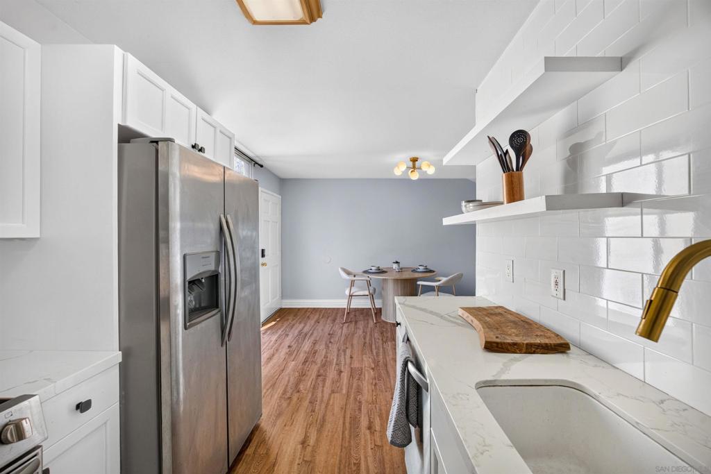 2850 Reynard Way - photo 7