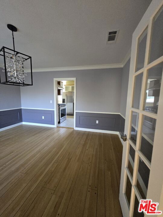 4512 Chasar Place, Los Angeles CA: https://media.crmls.org/mediaz/083a1e70-5fc8-45ef-993d-97743b258ffb.jpg