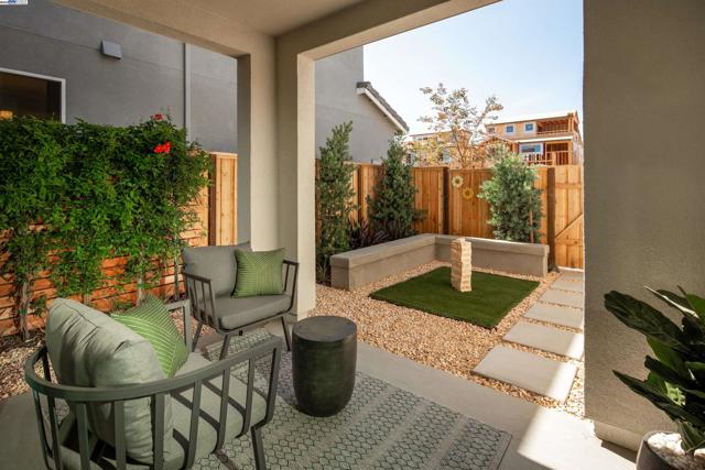 354 Sagebrush Drive, Napa CA: https://media.crmls.org/mediaz/083a722c-6ccc-44b6-9b68-c6236e63aa4d.jpg