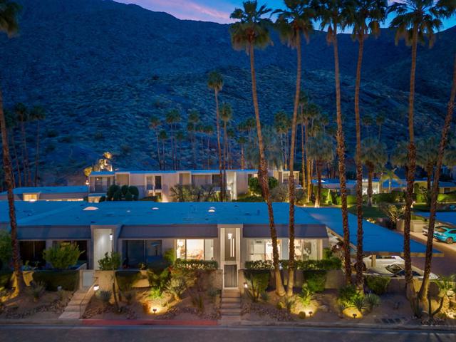555 W Baristo Road, Palm Springs CA: https://media.crmls.org/mediaz/083aa387-59a8-4cfa-a3e9-7d1f22ffa3c4.jpg