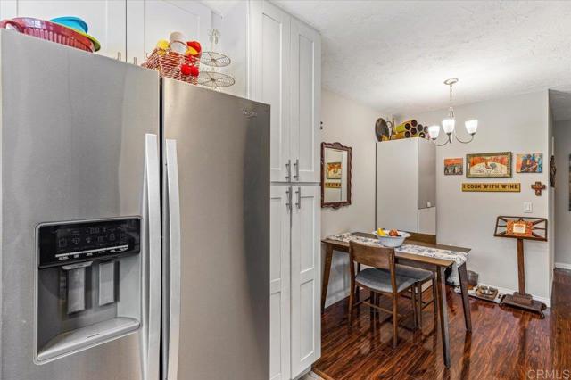 10214 Michala Place, Santee CA: https://media.crmls.org/mediaz/083ad402-9740-4b6f-b8ae-0777e52d432a.jpg