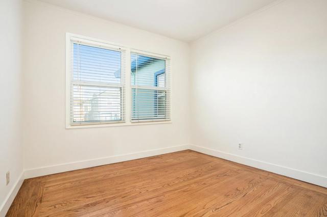 831 E 17th Street, Oakland CA: https://media.crmls.org/mediaz/083b0d30-36c4-4df3-bf62-05ea08a6805b.jpg