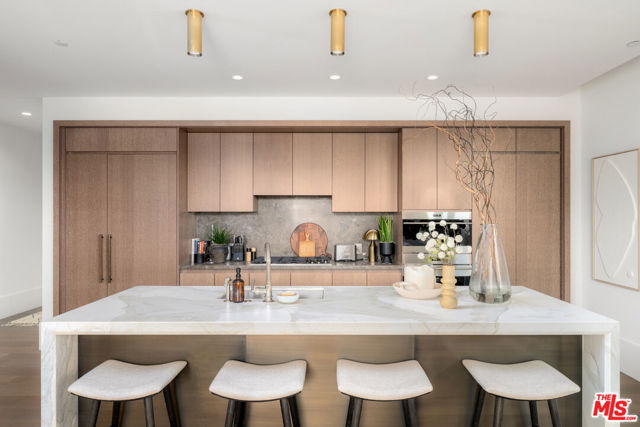 8420 W Sunset Boulevard, West Hollywood CA: https://media.crmls.org/mediaz/083bb4c5-e34c-4a18-91f6-9c3cee0b3b2b.jpg