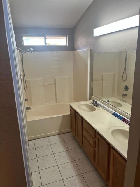 1805 Nisperos Street, Stockton CA: https://media.crmls.org/mediaz/083bdf6b-d571-42b6-937e-dd9fbd9c4dda.jpg