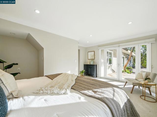 1804 Piedras Circle, Alamo CA: https://media.crmls.org/mediaz/083c5549-679f-4901-9e86-8b0c85000e1d.jpg