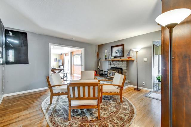 847 Arguello Boulevard, Pacifica CA: https://media.crmls.org/mediaz/083cd395-541b-4030-a8fd-1c45136b6455.jpg