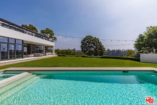 400 Amalfi Drive photo 39