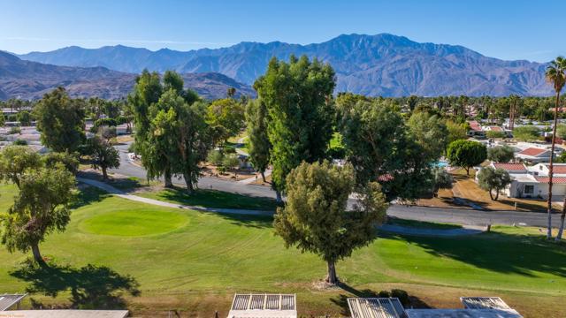 34585 Calle Tobara, Cathedral City CA: https://media.crmls.org/mediaz/083dd212-e2f5-489f-aaf9-02c2027d29af.jpg