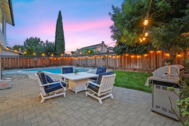 Image 9 of 69 For 458 Delridge Drive