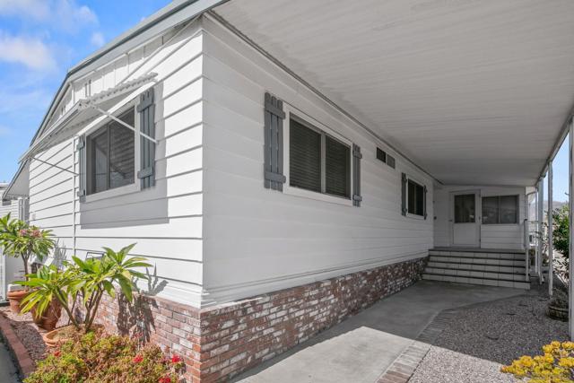 9500 Harritt Rd, Lakeside CA: https://media.crmls.org/mediaz/083f9d0a-3c88-491b-9a47-d1dd134f5de4.jpg