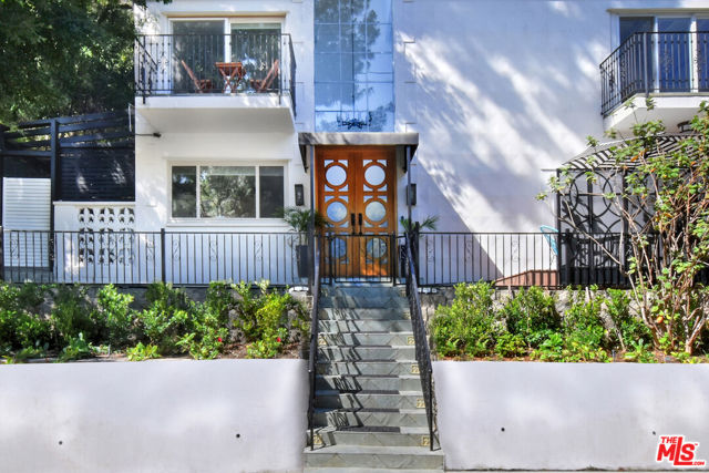 1839 North Beverly Drive photo 4