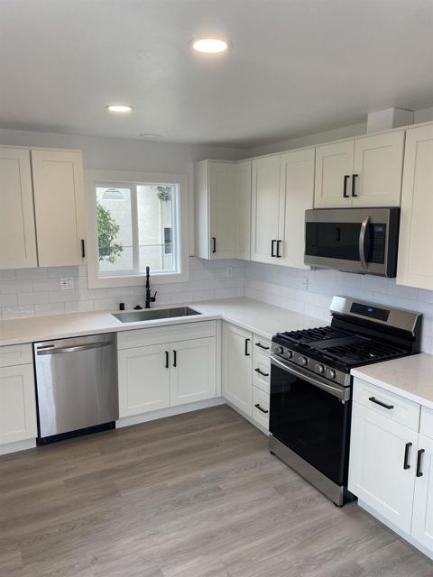 6744 6750 N Elman, San Diego CA: https://media.crmls.org/mediaz/0841791e-4cd3-4536-bf5a-fe95863b3bd3.jpg