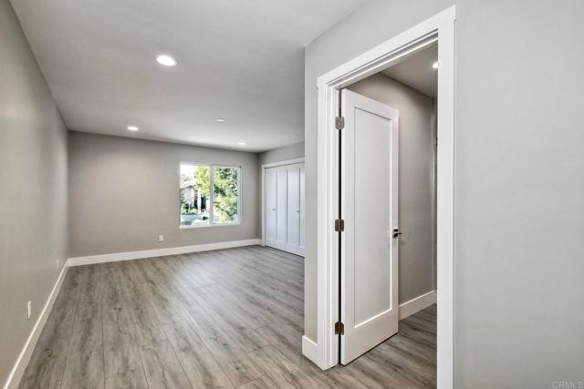 10265 Aviary Drive, San Diego CA: https://media.crmls.org/mediaz/0842156a-bec2-4724-871e-f7a38dee8499.jpg