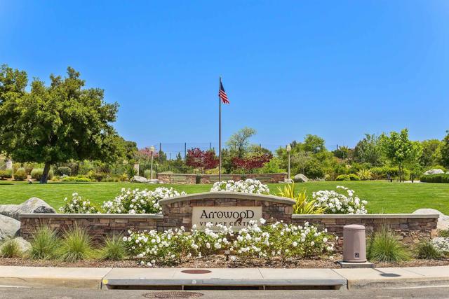 1104 Parkview Dr, Oceanside CA: https://media.crmls.org/mediaz/084232bc-f1e5-4067-92ad-bb411b54617d.jpg