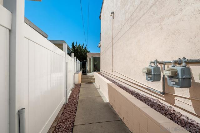 4235 4237 49TH ST, San Diego CA: https://media.crmls.org/mediaz/08425ab2-41d6-4545-b280-1952c5388fc5.jpg