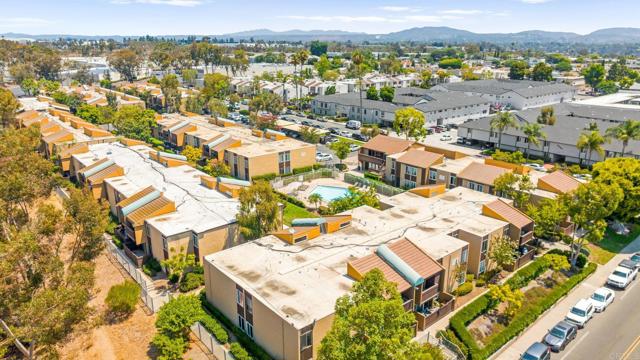 3456 Castle Glen Dr, Mission Valley CA: https://media.crmls.org/mediaz/08429646-006a-4960-8597-e6cdad4c7f93.jpg