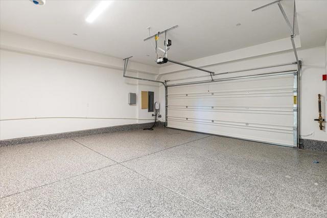 8608 Amherst St, Santee CA: https://media.crmls.org/mediaz/08430bce-5c90-4314-9d04-bcf702ffc257.jpg