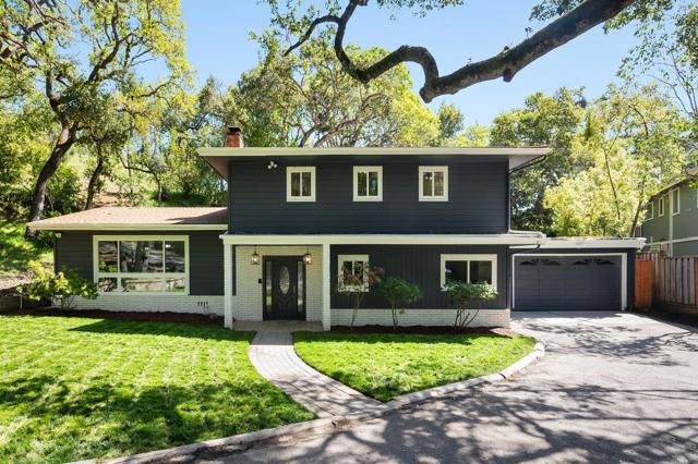 2085 Edgewood Road, Redwood City CA: https://media.crmls.org/mediaz/0843678f-c175-416e-94e4-dc8d6168d940.jpg