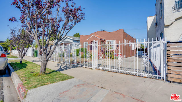 Image 2 for 2516 S Harcourt Ave, Los Angeles, CA 90016