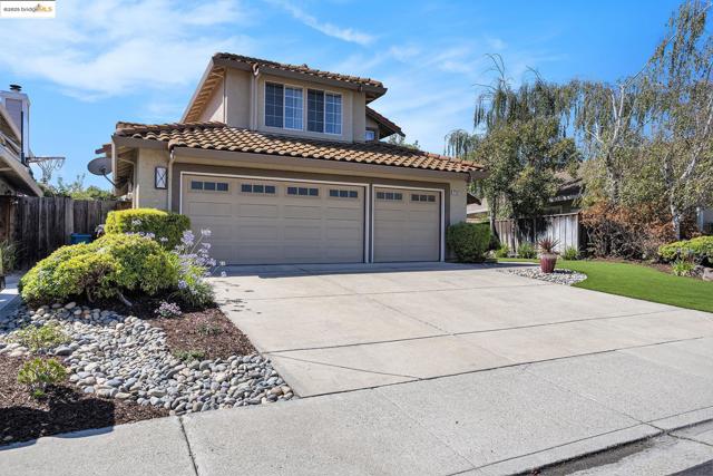 4704 Crestone Needle Way, Antioch CA: https://media.crmls.org/mediaz/0843e215-0478-4580-9df9-6aa7c8d7575b.jpg