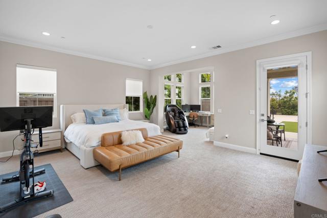 956 Urania Avenue, Encinitas CA: https://media.crmls.org/mediaz/08440983-4328-4ee4-a046-fee1da30e3d1.jpg