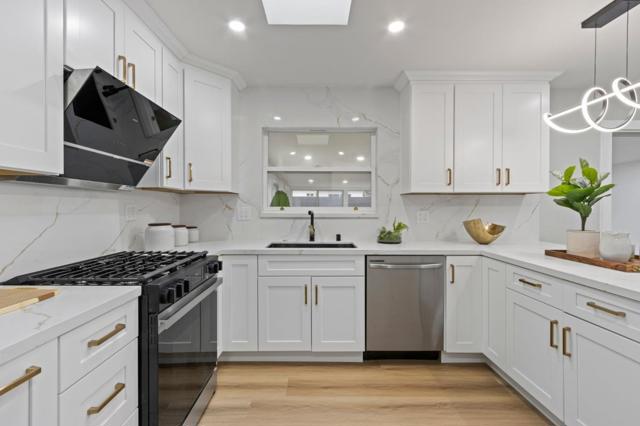 40422 Landon Avenue, Fremont CA: https://media.crmls.org/mediaz/0844ee82-6ce5-4bdb-81ce-bf6c82c6a339.jpg