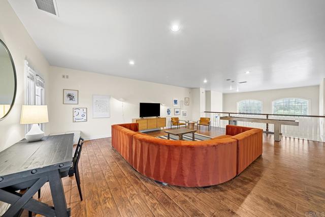 Image 7 of 75 For 39480 Norbro Court