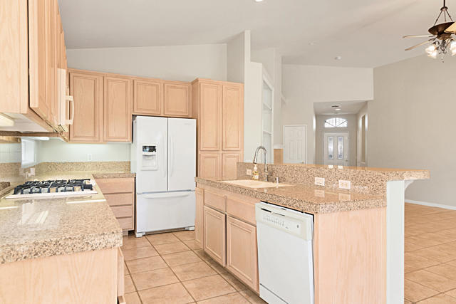 79851 Carmel Valley Avenue, Indio CA: https://media.crmls.org/mediaz/0844fb9e-e546-4e18-8436-6445865af0cd.jpg