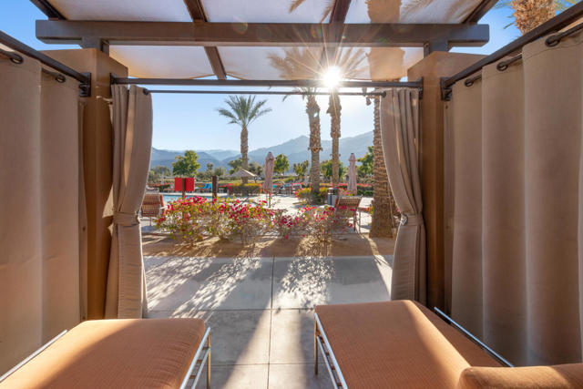 81139 Laguna Court, La Quinta CA: https://media.crmls.org/mediaz/084502e1-cd48-44c2-a3bc-6451f8acf564.jpg