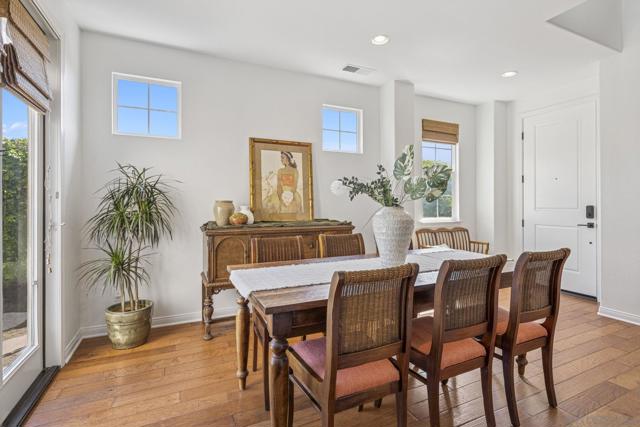 1266 Mariposa Rd, Carlsbad CA: https://media.crmls.org/mediaz/0847ba01-f586-4b91-ae9d-bea3eba61898.jpg