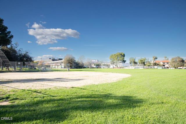 Detail Gallery Image 16 of 17 For 5021 Tilden Ave #1,  Sherman Oaks,  CA 91423 - 2 Beds | 2/1 Baths