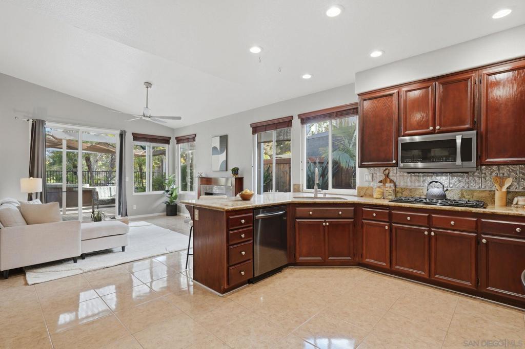 1609 Turnberry Dr - photo 10